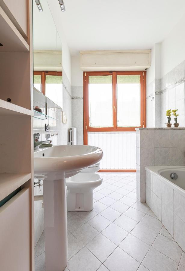 Casty Sweet Home - Parcheggio Privato Gratuito Milano Exterior foto