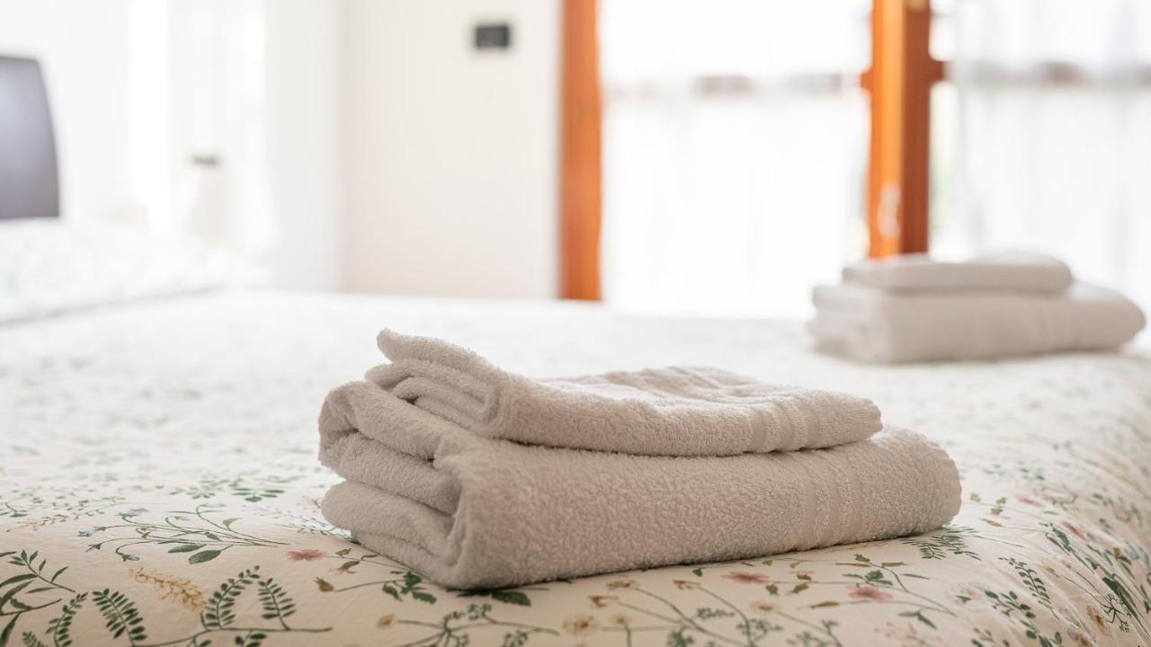 Casty Sweet Home - Parcheggio Privato Gratuito Milano Exterior foto