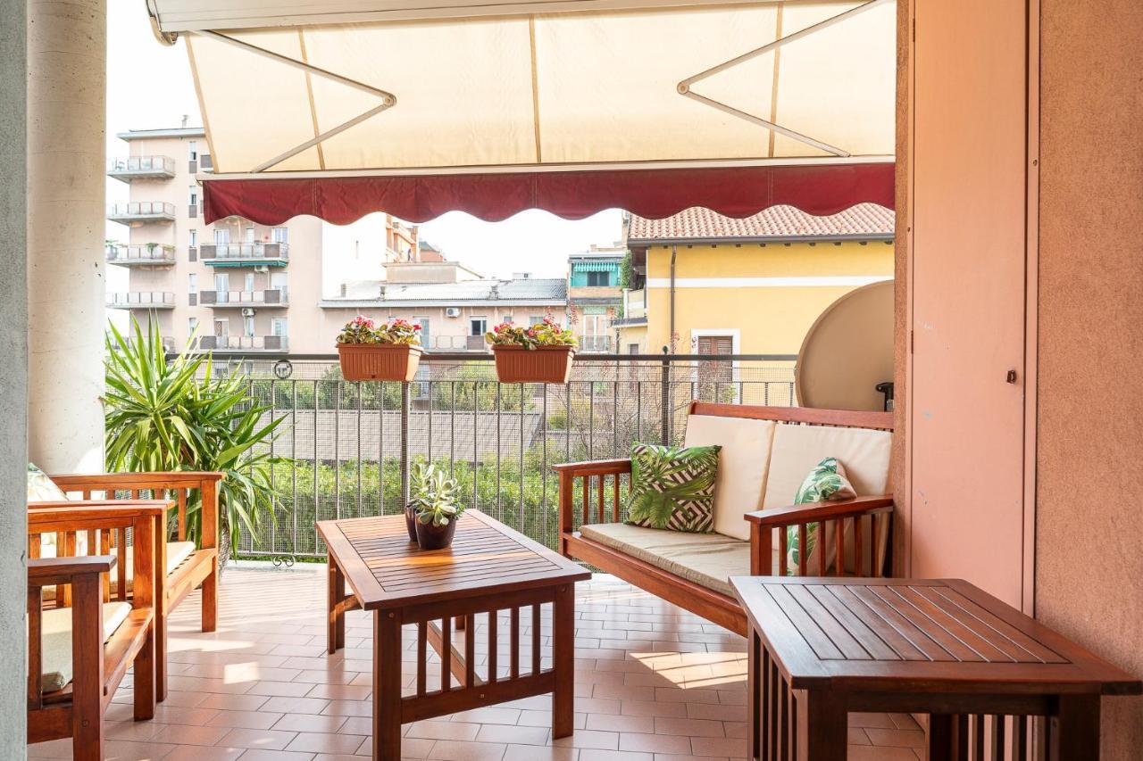 Casty Sweet Home - Parcheggio Privato Gratuito Milano Exterior foto